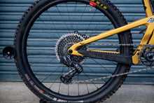 Load image into Gallery viewer, Ex Demo Santa Cruz Bronson Carbon CC - XO1 AXS Reserve Kit